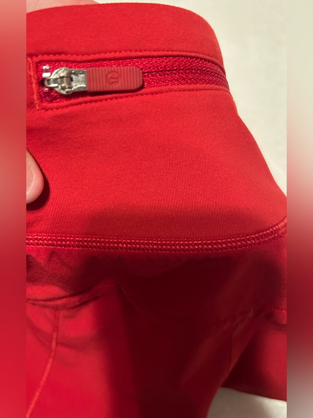 Lululemon Speed Up High-Waist Shorts - size 0 - Picture 3 of 5